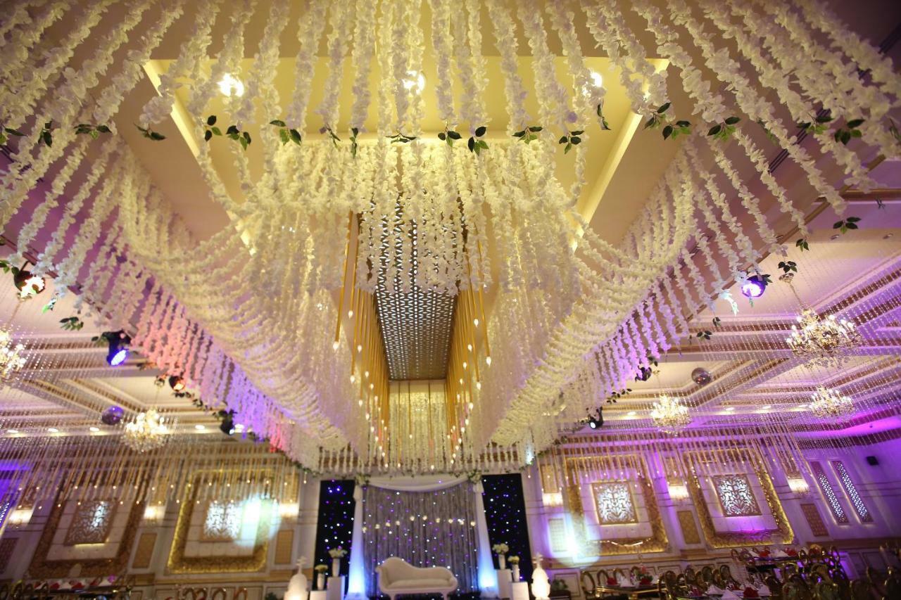 Rehana Plaza Hotel Cairo Exterior photo The interior of the main hall