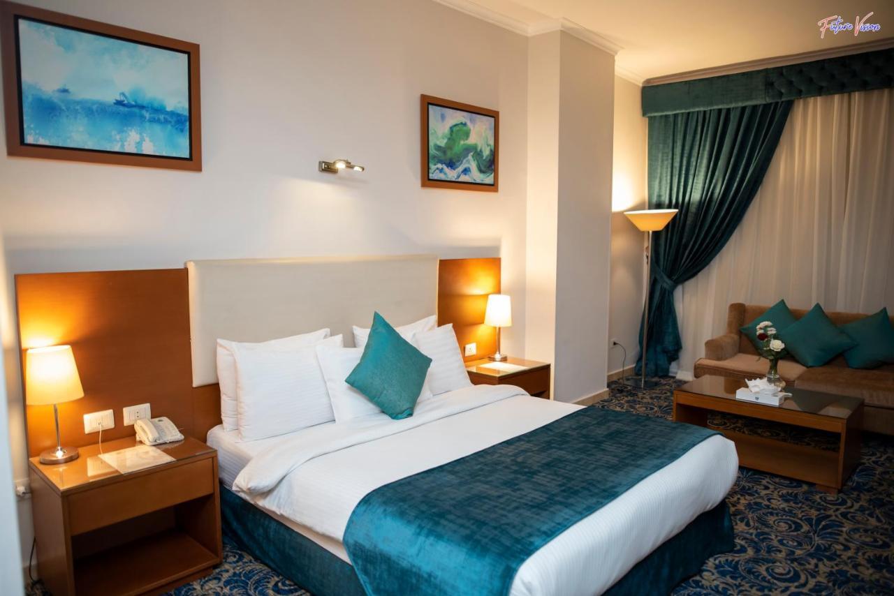 Rehana Plaza Hotel Cairo Exterior photo A room at the hotel